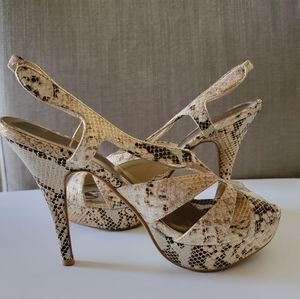 🌺Memorata by CLN Snakeskin Style Heels Sz 7.5🌺